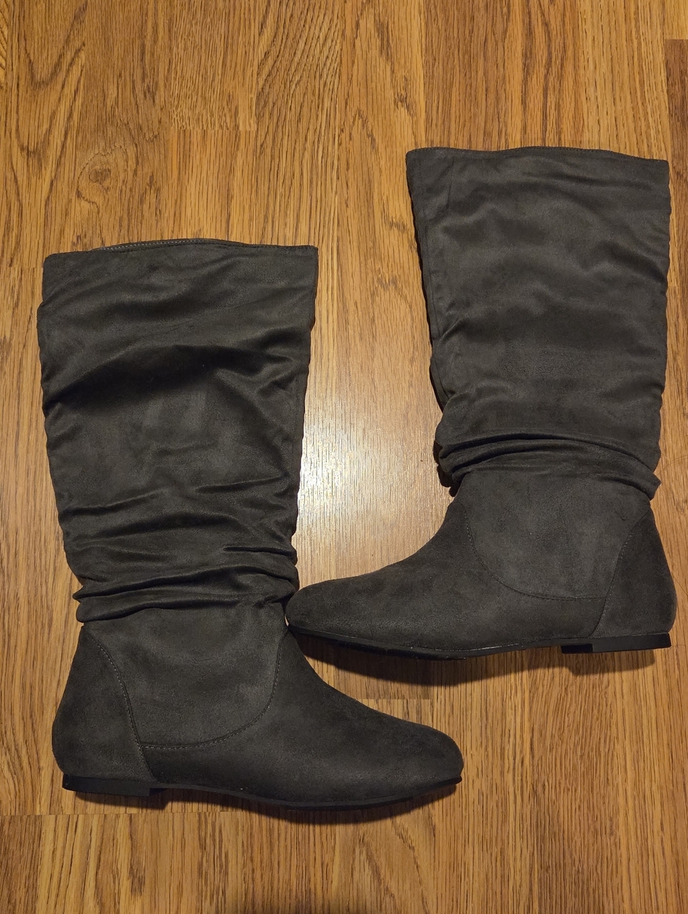 Women's Suede Boots